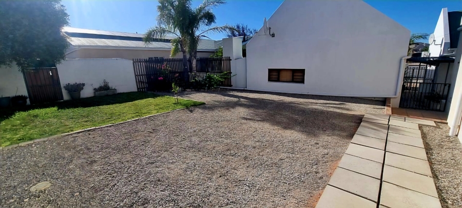 2 Bedroom Property for Sale in Vanrhynsdorp Western Cape